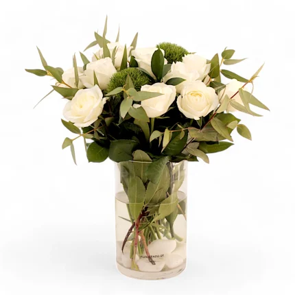 Βάζο με 10 λευκά τριαντάφυλλα 40cm.